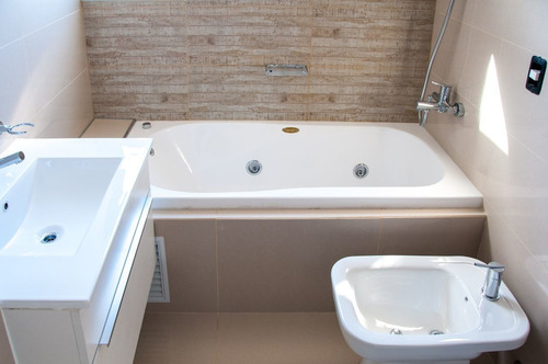 Imagen 16 de 30 de Venta, Apto 3 Dor En Look Brava, Piso Alto, Playa Brava (ref: Lij-5374)