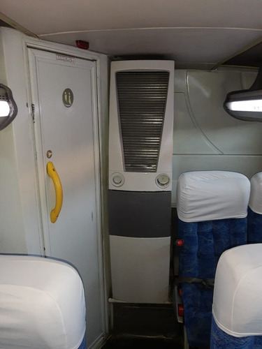 Imagem 5 de 15 de Onibus Rodoviário Mercedes