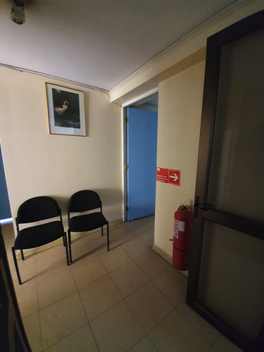 Oficina 210m2 Venta Ñuñoa. 11 Privados 6 Baños. Metro Ñuñoa