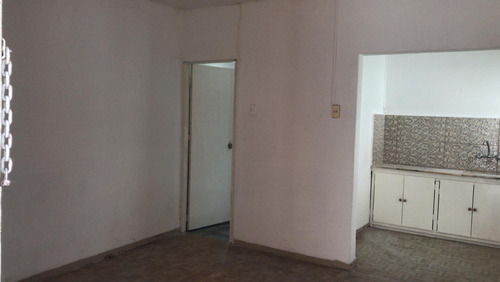 Apartamento En Peñarol.