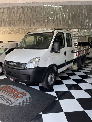 Iveco Daily Chasis 3.0 35S14 3750 Cab. Dupla 4P