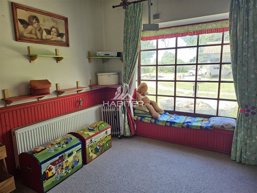 Casa En Venta De 5 Dorm. En Maule