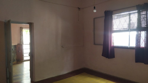 Dueño Alquila Casa Semiamoblada En Ciudad De Durazno Con Amplio Terreno