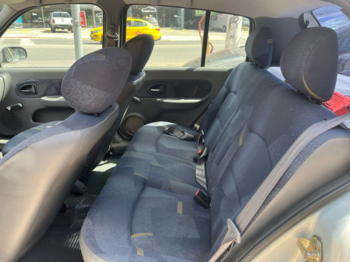 Renault Clio 1.9 Rnd Aa