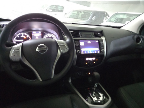 Imagen 14 de 15 de Nissan Frontier 2.3 Le Cd 4x4 At 2022