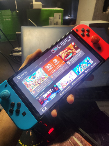 Nintendo Switch Oled Rojo Y Azul (Usado)