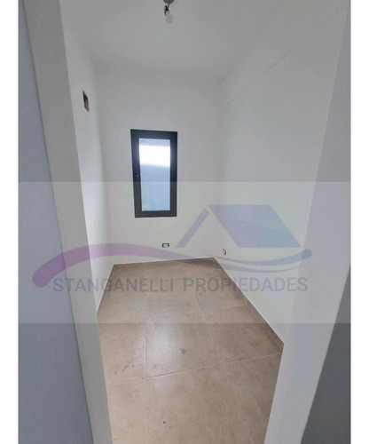Imagen 21 de 23 de Hermosa Casa 4 Amb En Barrio Santa Lucia,pilar Del Este