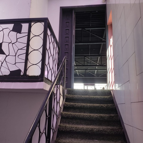 Local Comercial En Alquiler En Urbanización El Viñedo Valencia