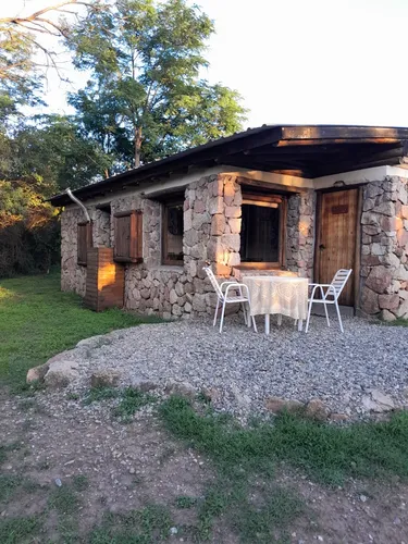 Cabaña De Piedra En Nono