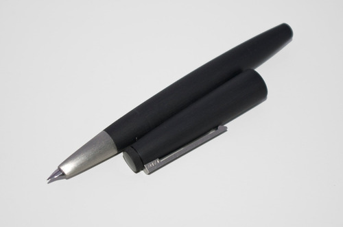 Lapicera Pluma Lamy 2000 Metal Black - Medium