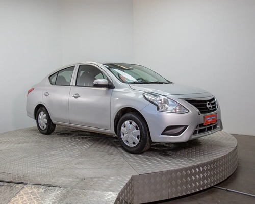Nissan Versa 1.6 Sense Mt Versa