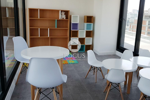 Alquiler Apartamento 2 Dormitorios Con Terraza. Centro