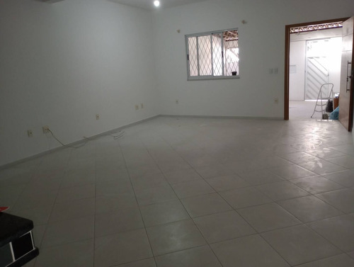 Imagem 7 de 15 de Excente Casa Frente De Rua Vazia Com 03 Suite -vaga E Terraço - Quintino - Aec3069