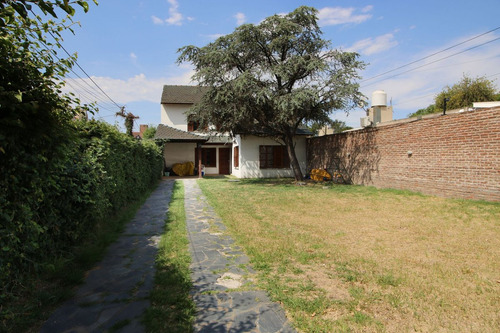 Increíble Casa A Refaccionar O Lote. Hurlingham