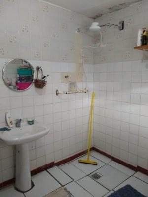 Imagem 7 de 8 de Casa Boa Localização, Lado Praia! Com 5 Quartos, Escritura