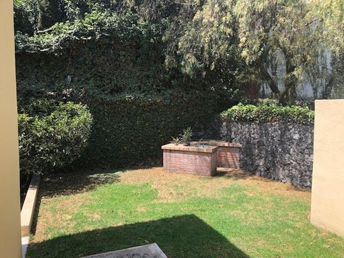 Una Casa Comoda, Iluminada Y Funcional Es Ideal Para Disfrutar De La Vida Diaria