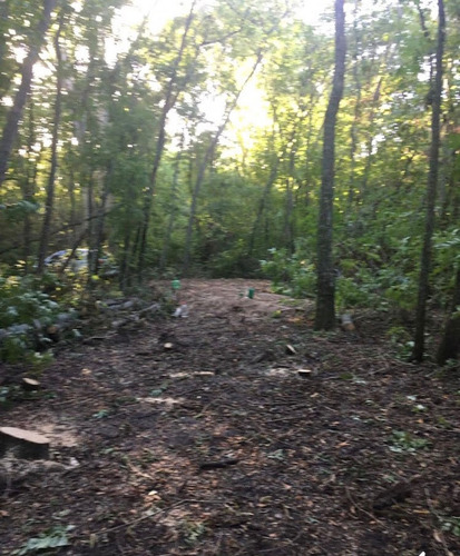 Venta De Terreno En El Barrio Los Bosquecitos