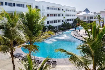 Hotel y resort en venta