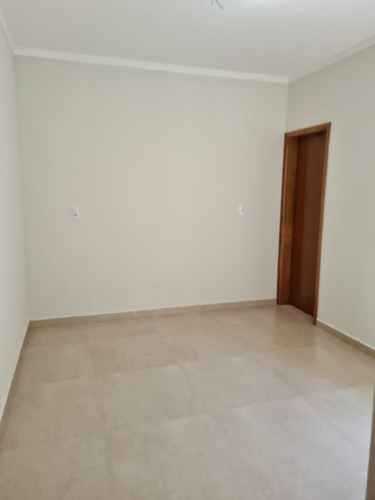 Imagem 3 de 14 de Apartamento Padrão Em Franca - Sp - Ap0100_rncr