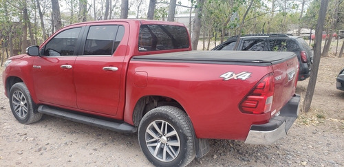 Toyota Hilux 2.8 Cd Srx 177cv 4x4 At 2017