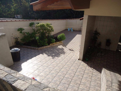 Casa Com 2 Dormitórios À Venda, 160 M² Por R$ 600.000,00 - Vila Ferreira - Arujá/sp - Ca0415