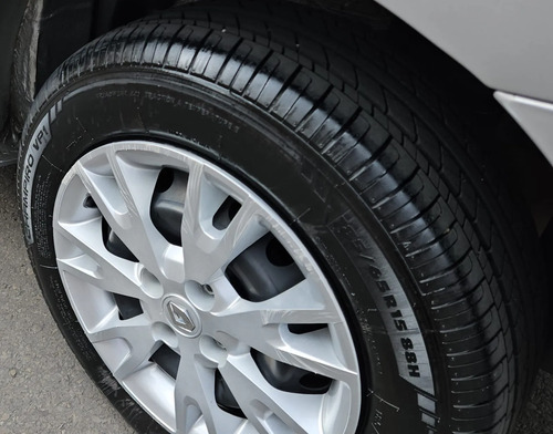 Renault Logan 1.6 Life Plus