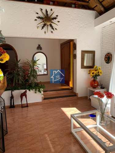 Casa En Venta, Pinares, Punta Del Este- Ref: 736
