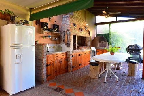 Venta Casa Castelar Norte 6 Amb Lote 650m