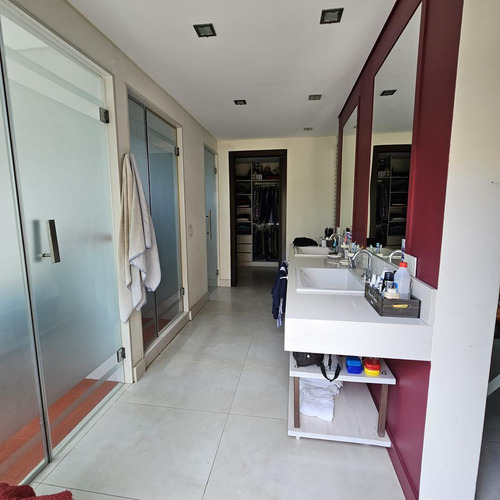 Alquiler Amoblada Casa A La Laguna En Barrio Los Alisos De Nordelta