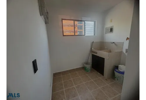 Apto Laureles 3 Alcobas Con Baño Cada Uno(mls#253146)