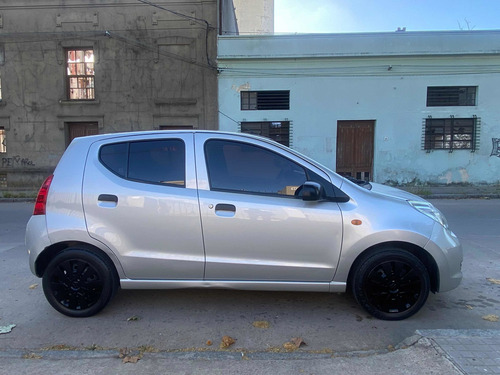 Imagen 4 de 12 de Suzuki Celerio 2014 1.0 Ga 5p