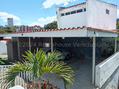 Casa De 1 Nivel En Venta Prados Del Este Calle Cerrada Con Vigilancia 24-24952 