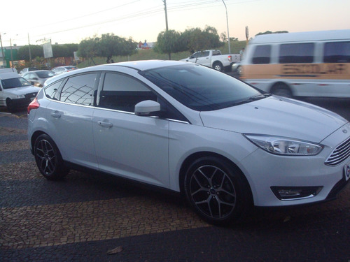 Ford Focus Titanium 2.0 Automático