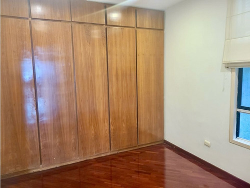 Apartamento En Alquiler Ubicado En Altamira, Chacao - Caracas