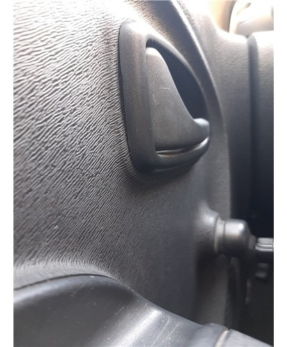 Imagem 7 de 14 de Renault Clio 1.0 Expression 16v Flex 4p Manual