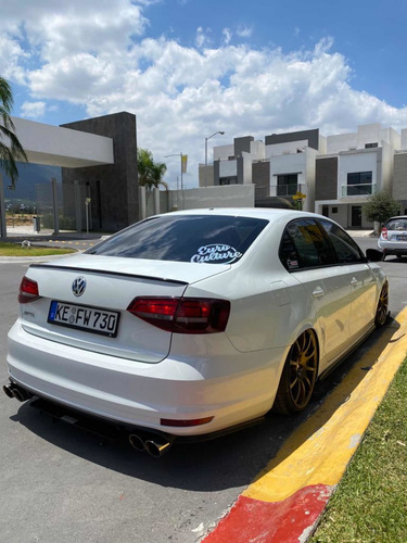 Imagen 8 de 13 de Volkswagen Jetta 2017 2.0 L4 Mt