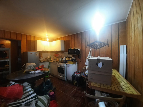 Grace Kelm Vende Para Inversión, Dos Casas 3dorm+2 Ba Y 2dor