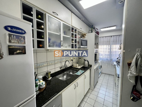 Imagen 15 de 22 de Apartamento De 3 Dormitorios Con Bajos Gastos A La Venta!!