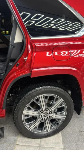 Toyota Sequoia Hibrida Capstone
