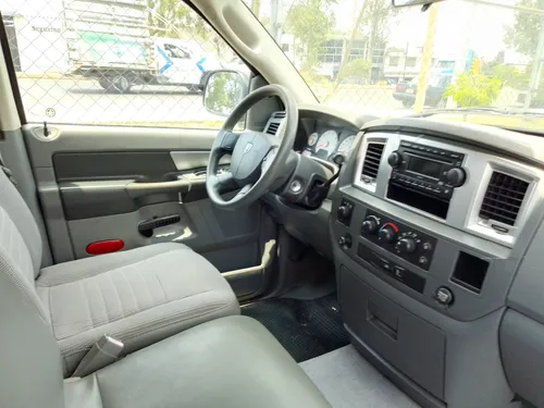Dodge Ram 2500 5.7 Pickup Crew Cab Slt 4x4 Mt