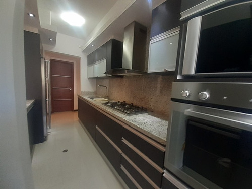 Imagen 14 de 22 de En Venta Bello Apartamento En Resd Chelsea Court El Parral