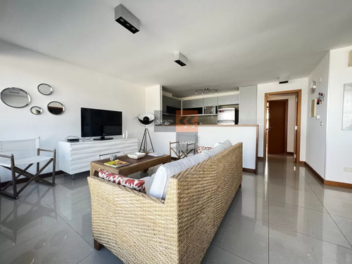 Apartamento A La Venta Sobre La Brava!