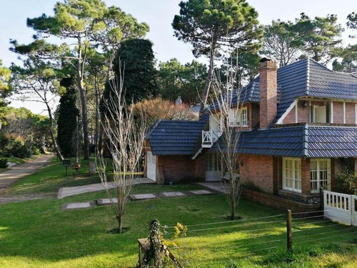 Imagen 4 de 30 de Casa En Venta Sobre Golf- 4 Ambientes - Pinamar