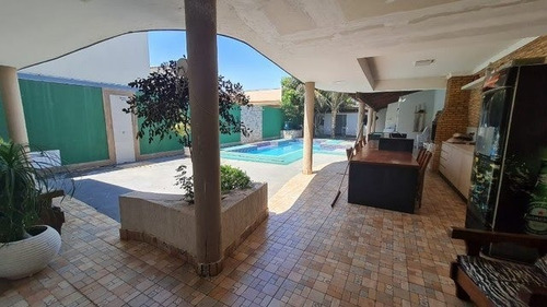 Imagem 3 de 15 de Ótimo Sobrado 04 Suítes Piscina Sauna Churrasqueira Armários - 20716