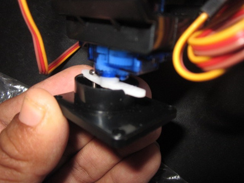 Fpv Plataforma Arduino 2 Ejes + 2 Servos Servomotor Sg90