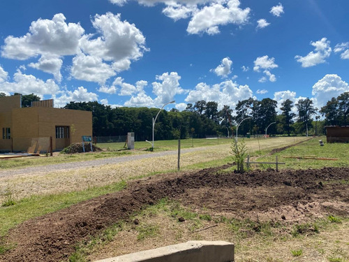 Terreno En Pueblo Esther - Barrio Cerrado Con Seguridad 24 Hs - Bajas Expensas