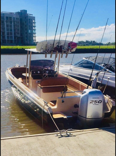 Lancha Mediterranean 25 Open- Sergio Bonora Yates