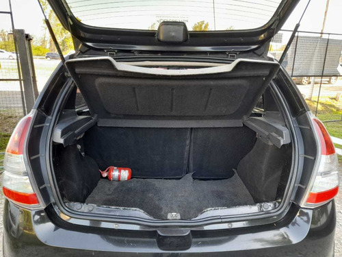 Imagen 11 de 13 de Renault Sandero Stepway 1.6 Confort L/11 2012
