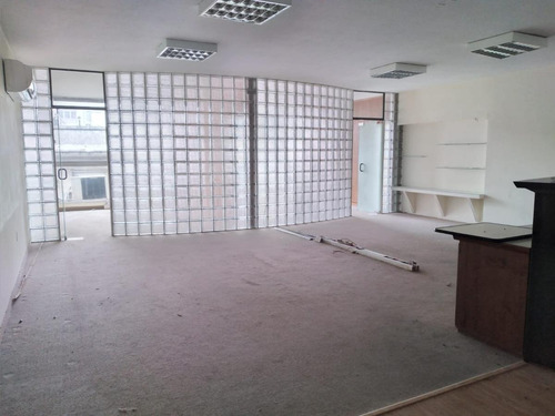 Imagen 4 de 15 de Oficina - Zabala Y Sarandi