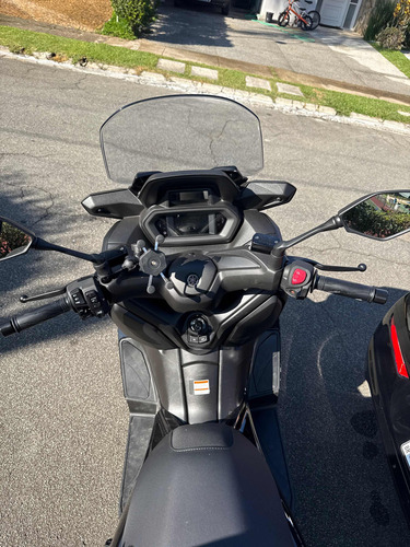 X Max Nova